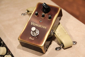 話題の国産ハンドメイドブランド「Vemuram」からクリーンでナチュラルなブーストペダルが登場!! 