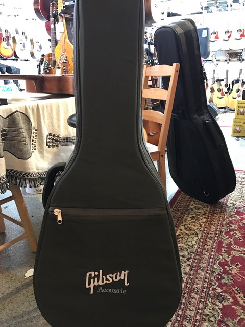 数量限定！！Gibson Acousticを買うとセミハードケース付いてきます ...