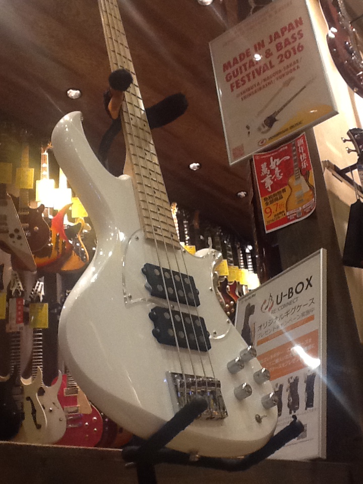 動画】Sago New Material Guitars / Preme Edge Pure Dress White