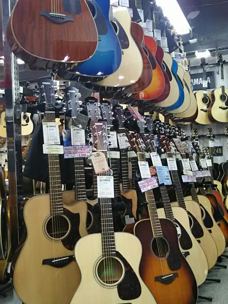 YAMAHAのオススメ中古アコースティックギターをご紹介!! – イシバシ楽器スタッフブログ