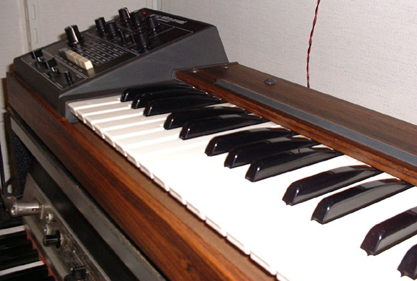 石橋楽器店／懐かしのキーボード
