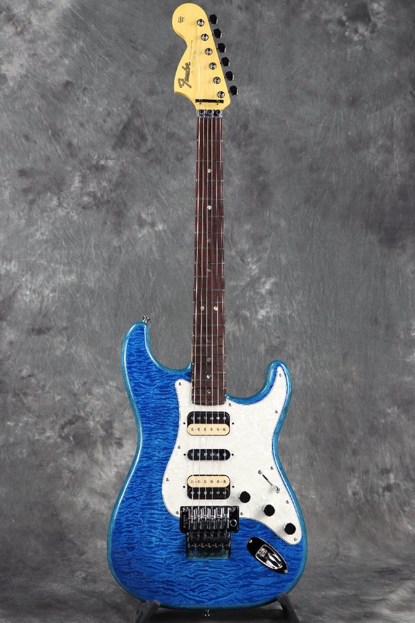 Michiya Haruhata Stratocaster Caribbean Blue Trans 良杢！細かいキルト杢が目を引く1本！ 根強い人気のTUBE春畑道哉モデル！