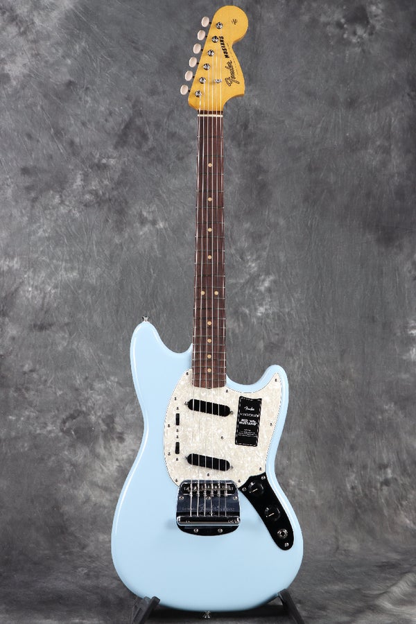 Vintera III Mid '60s Mustang Sonic Blue アルダーボディを採用した60sスタイルのムスタング！ 話題のFender新製品”Vintera III”シリーズ！
