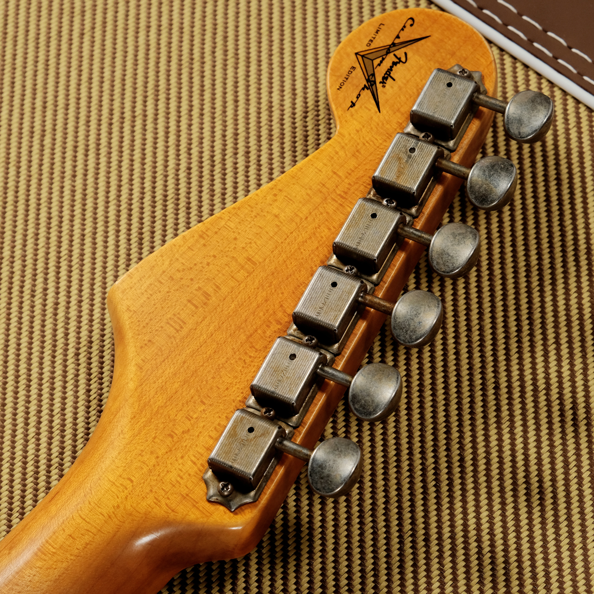 最終値下 Fender Japan ストラトラージヘッド Relic Mod 最終値下 Fender Japan ストラトラージヘッド Relic Mod 最終値