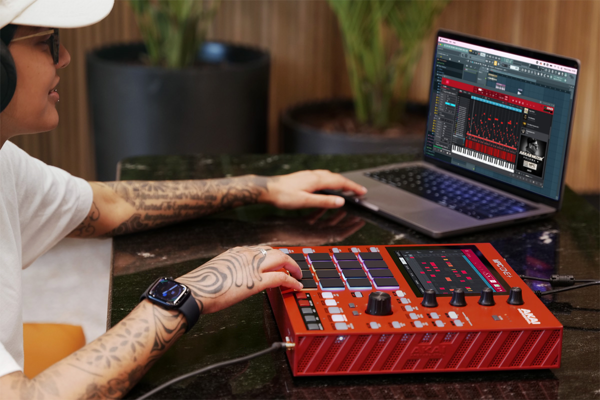 mpc one 美品　箱付き 2025年最新】mpc one retroの人気アイテム - メルカリ