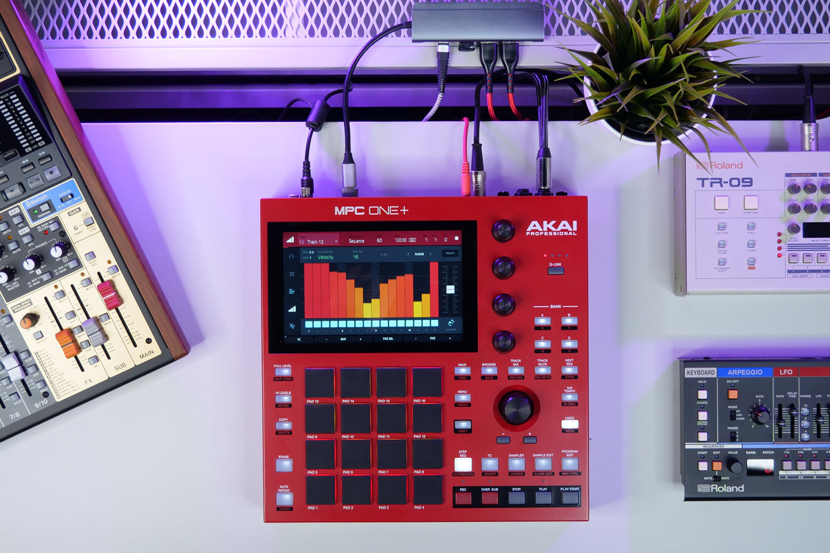 mpc one 美品　箱付き AKAI MPC ONE 品 送料無料 楽器・機材