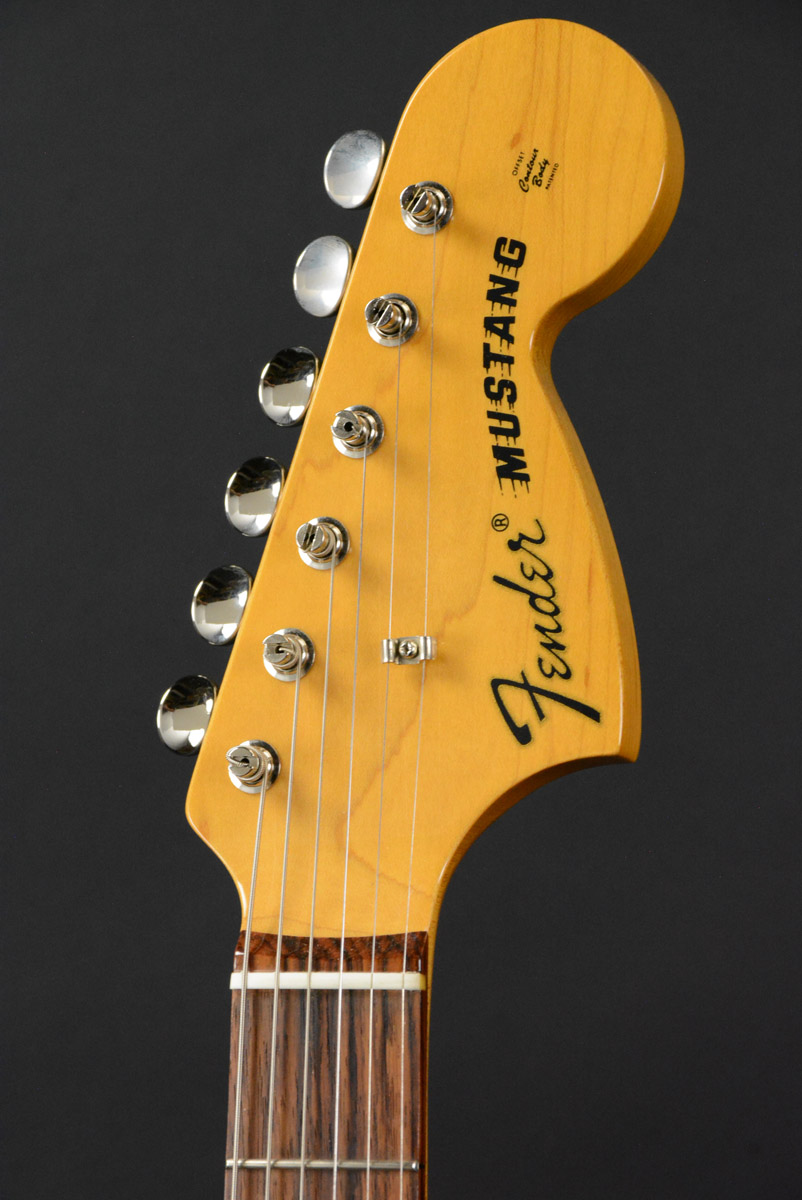 Fender / Japan Exclusive Classic 70s Mustang 3-Color Fender / Japan Exclusive Classic 70s Mustang 3-Color