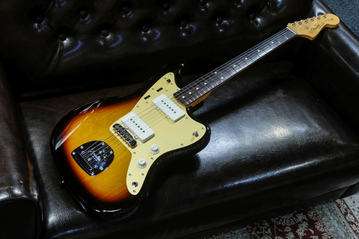 Fender / ISHIBASHI FSR MIJ Traditional 60S Jazzmaster 3 Tone