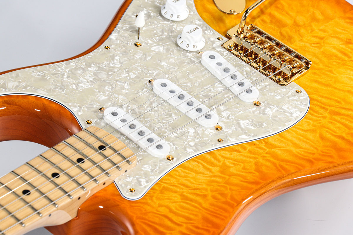 Fender Made in Japan Traditional 50s Stratocaster Maple Fingerboard 2-Color  Sunburst エレキギター ストラトキャスター フェンダー | 島村楽器オンラインストア