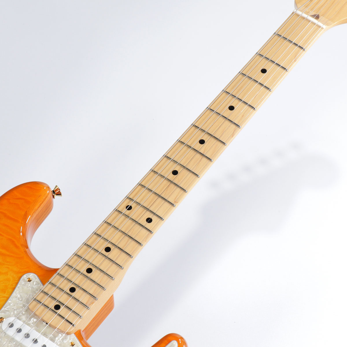 再再再再再再値下げ！ノーブランドコンポーネントストラトタイプ Fender Custom Shop / Master Built Series Custom 5A Quilt Top