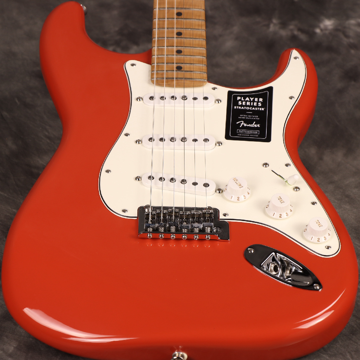 ワンオフ！幻のフェスタレッドのTakeyer STRATCASTER です