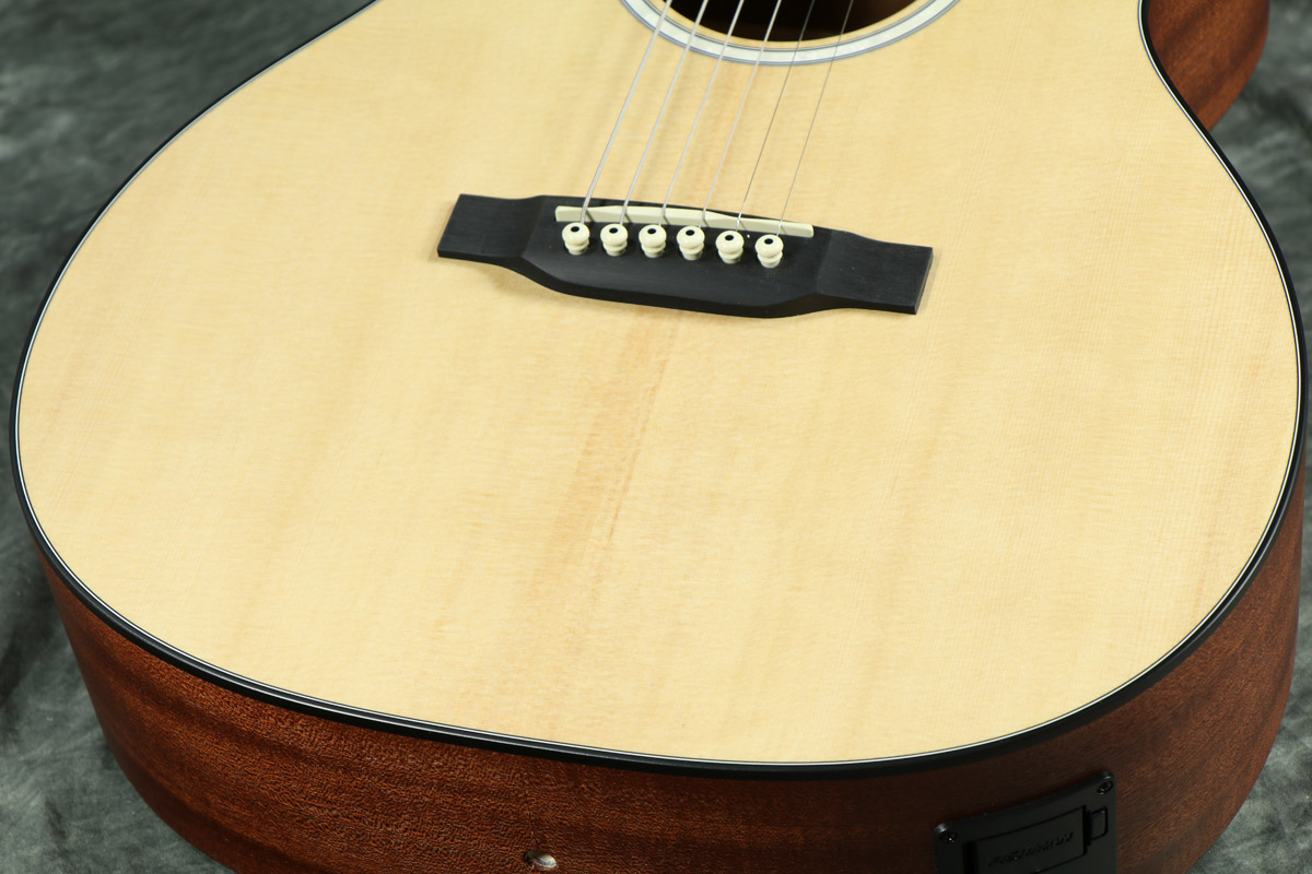 Martin / 000CJr-10E 【ピックアップ搭載】 マーティン マーチン