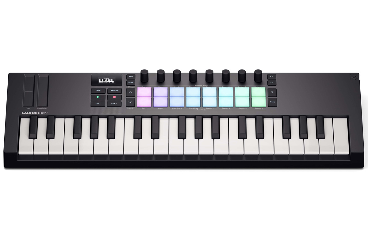 Novation Launchkey Mini MK4 37鍵　美品 novation Launchkey Mini 37 MK4 MIDIキーボード 37鍵 ミニ鍵盤