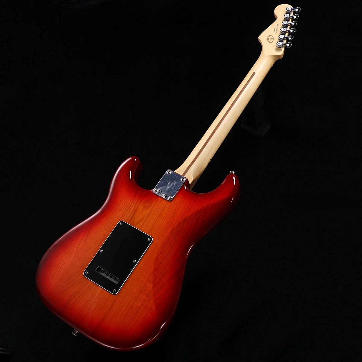 Fender / Limited Edition Player Stratocaster Ash Aged Cherry