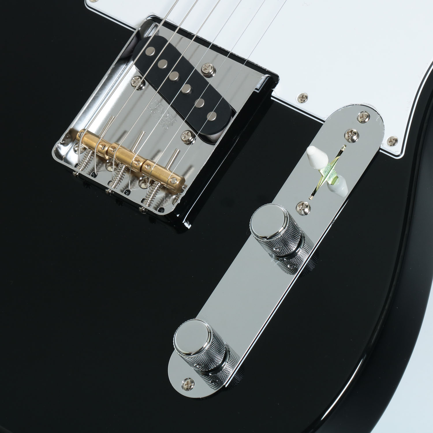 発見！FENDER JAPAN(フェンダージャパン)2004年カタログ！｜難波の楽器店テイクオフ(TAKE  OFF)｜楽器販売・買取・音楽教室ならお任せ下さい！