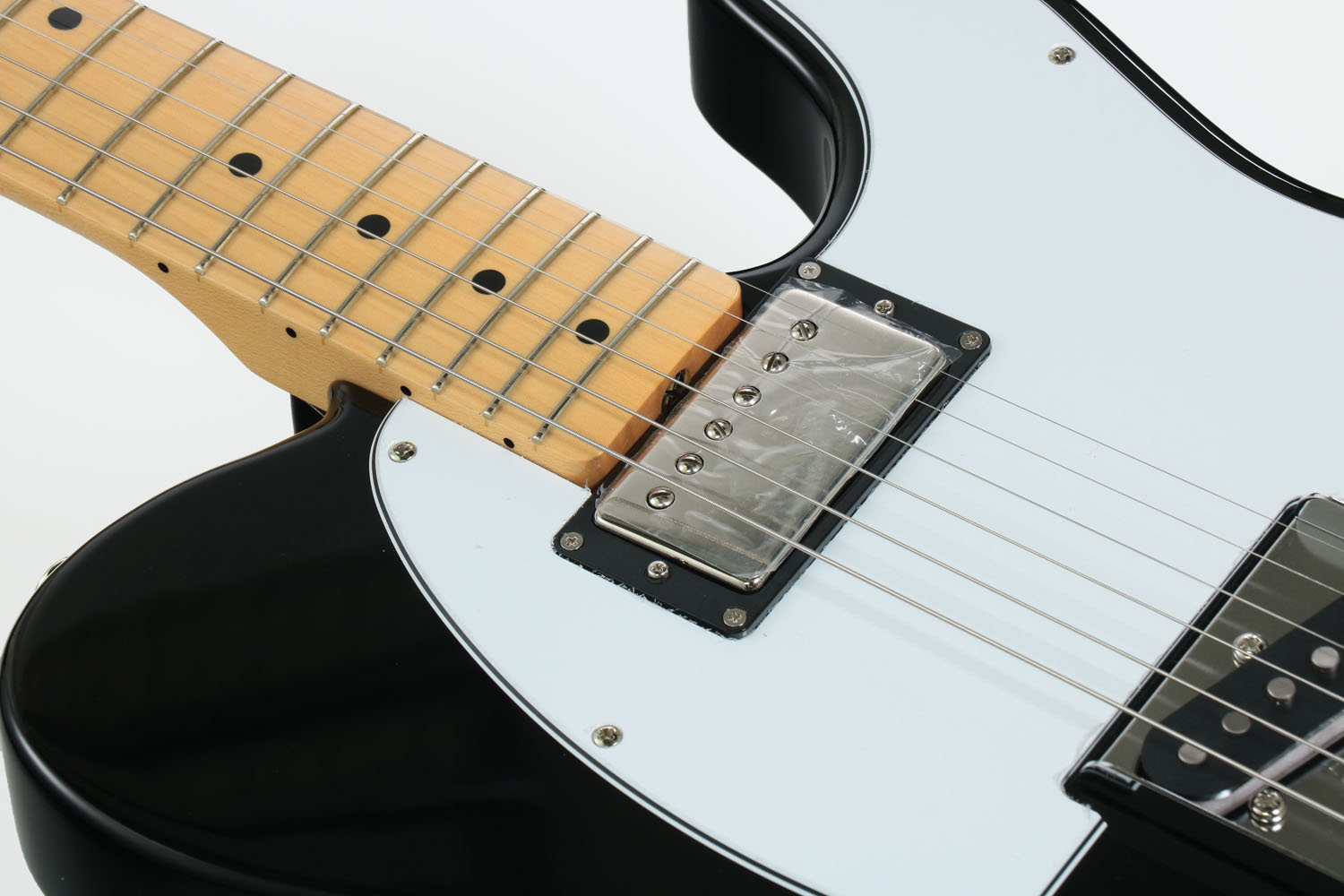 発見！FENDER JAPAN(フェンダージャパン)2004年カタログ！｜難波の楽器店テイクオフ(TAKE  OFF)｜楽器販売・買取・音楽教室ならお任せ下さい！