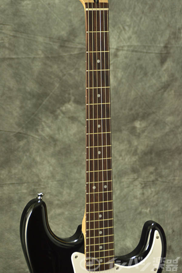 Squier by Fender / Bullet Stratocaster with Tremolo Black