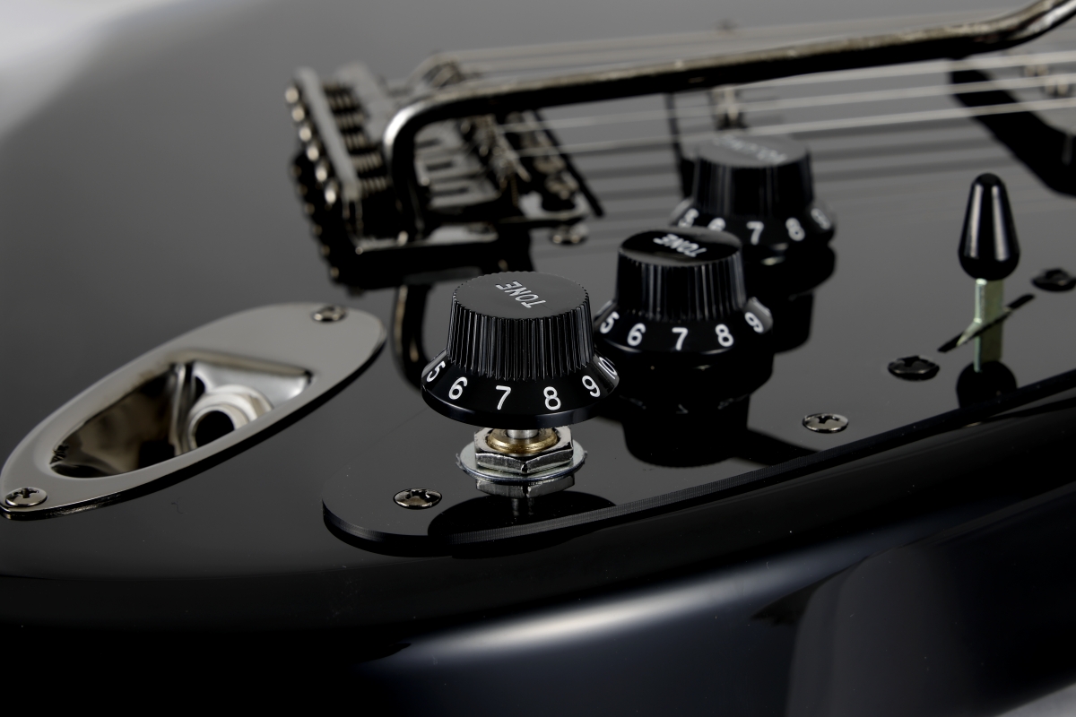 Fender / FINAL FANTASY XIV Stratocaster Rosewood Fingerboard