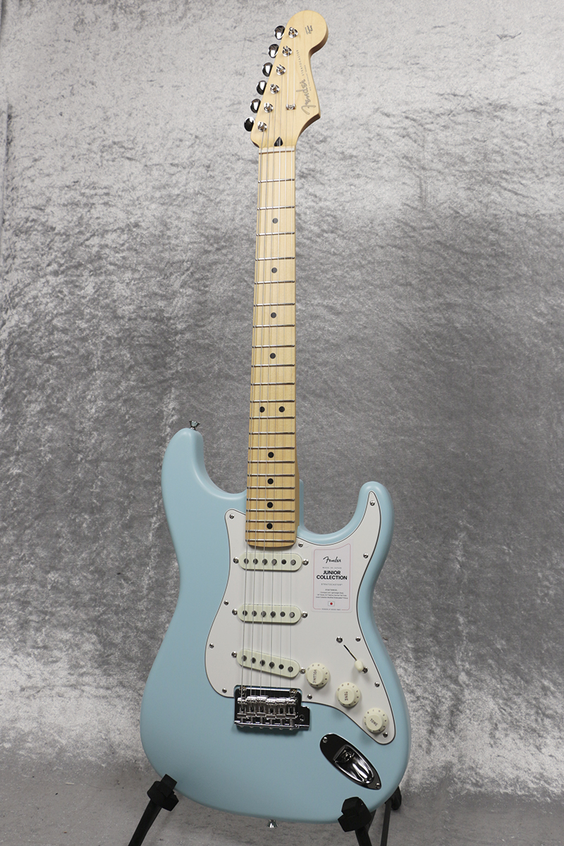 Fender Japan ストラトキャスター Daphne Blue Fender Made in Japan Junior Collection Stratocaster Satin