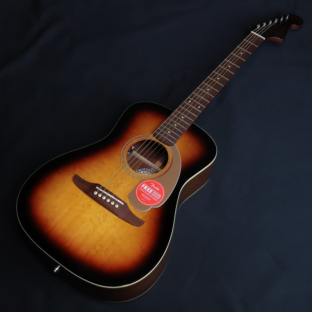 Fender / Malibu Player Walnut Fingerboard Gold Pickguard