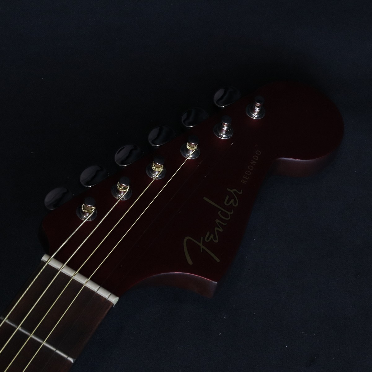 Fender / Redondo Player Walnut Fingerboard White Pickguard