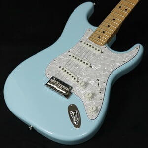 日本製 センボディ ストラトキャスタータイプ made in japan Fender / Made in Japan Hybrid 60s Stratocaster Sherwood