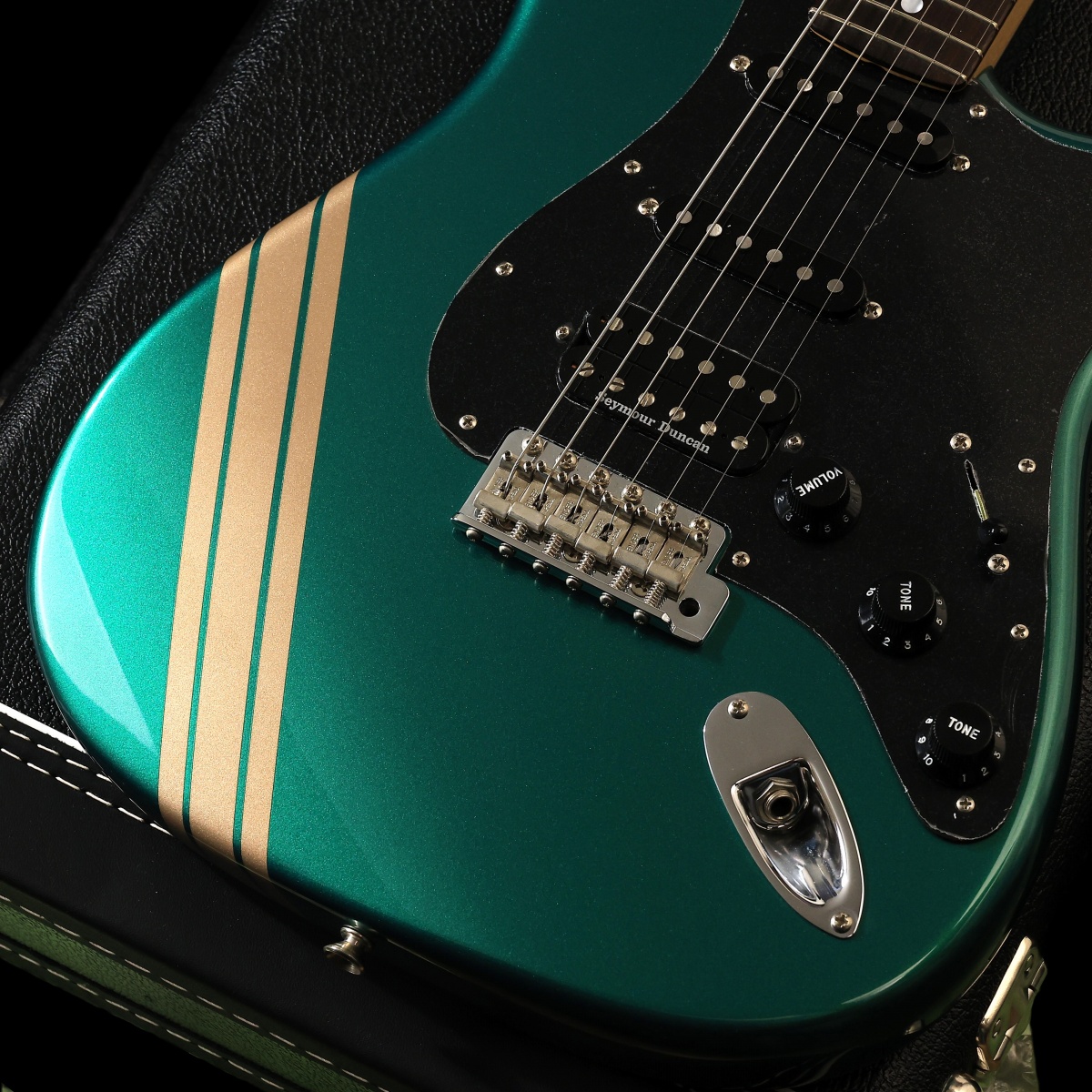 Custom エレキギター　ストライプ He989a01d6c664008b16d42829d434