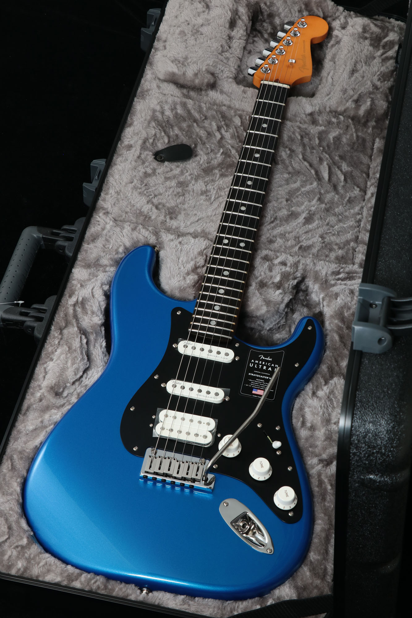 Fender / American Ultra II Stratocaster HSS Ebony