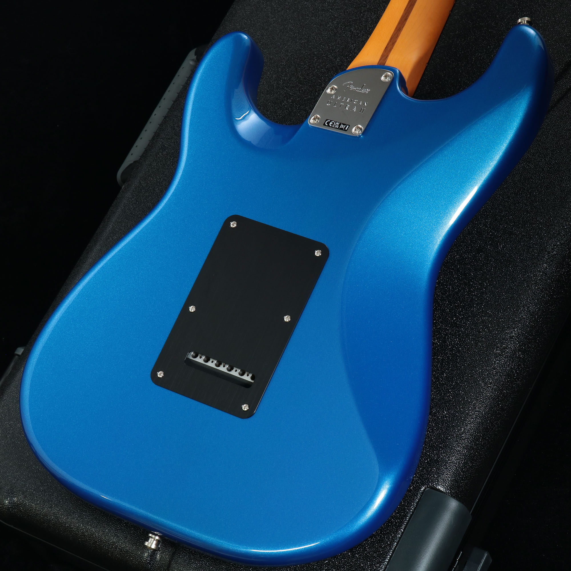 Fender / American Ultra II Stratocaster HSS Ebony Fender / American Ultra II Stratocaster HSS Ebony