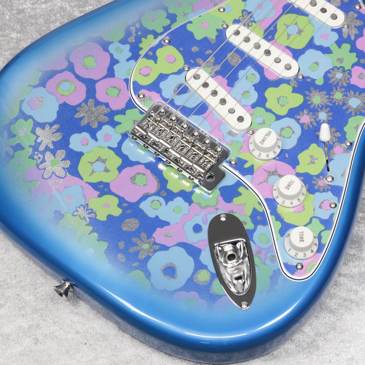 ☆MG4☆新品弦交換済☆美品☆BÙSKER'S ストラト ブルーM SSH☆ ☆MG4☆新品弦交換済☆美品☆BÙSKER'S ストラト ブルーM SSH