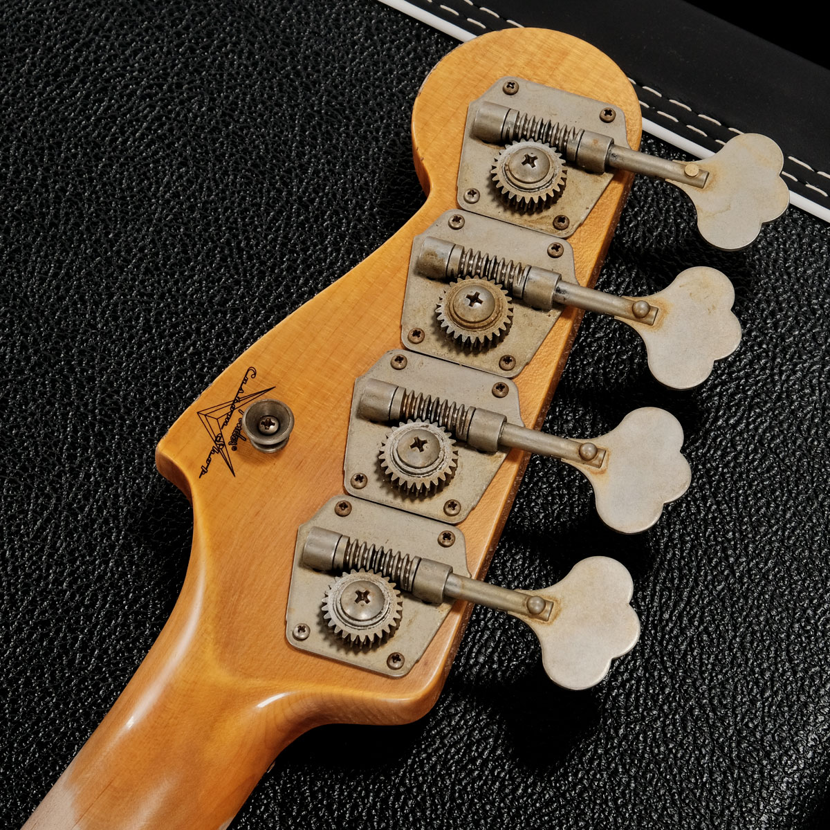 アンティグア　プレシジョンベース　レリック Fender Custom Shop”Limited Edition Precision Jazz Bass -Aged