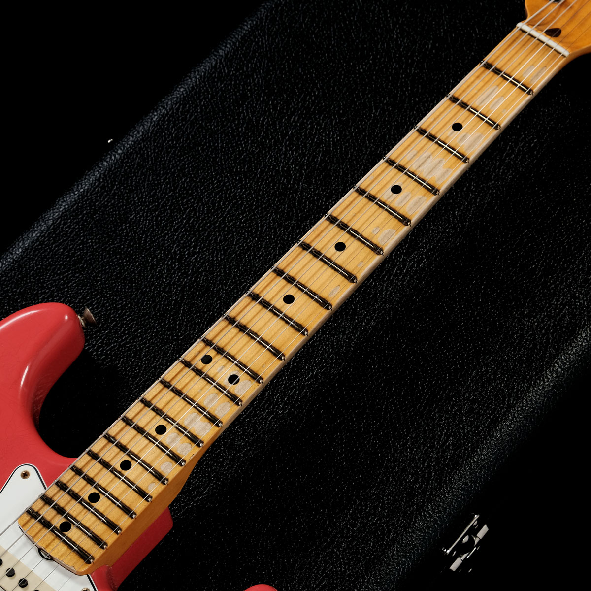 ストラト Fender Japan ST-556 TRD 税込販売価格 ¥ 89,800- 中古 1985