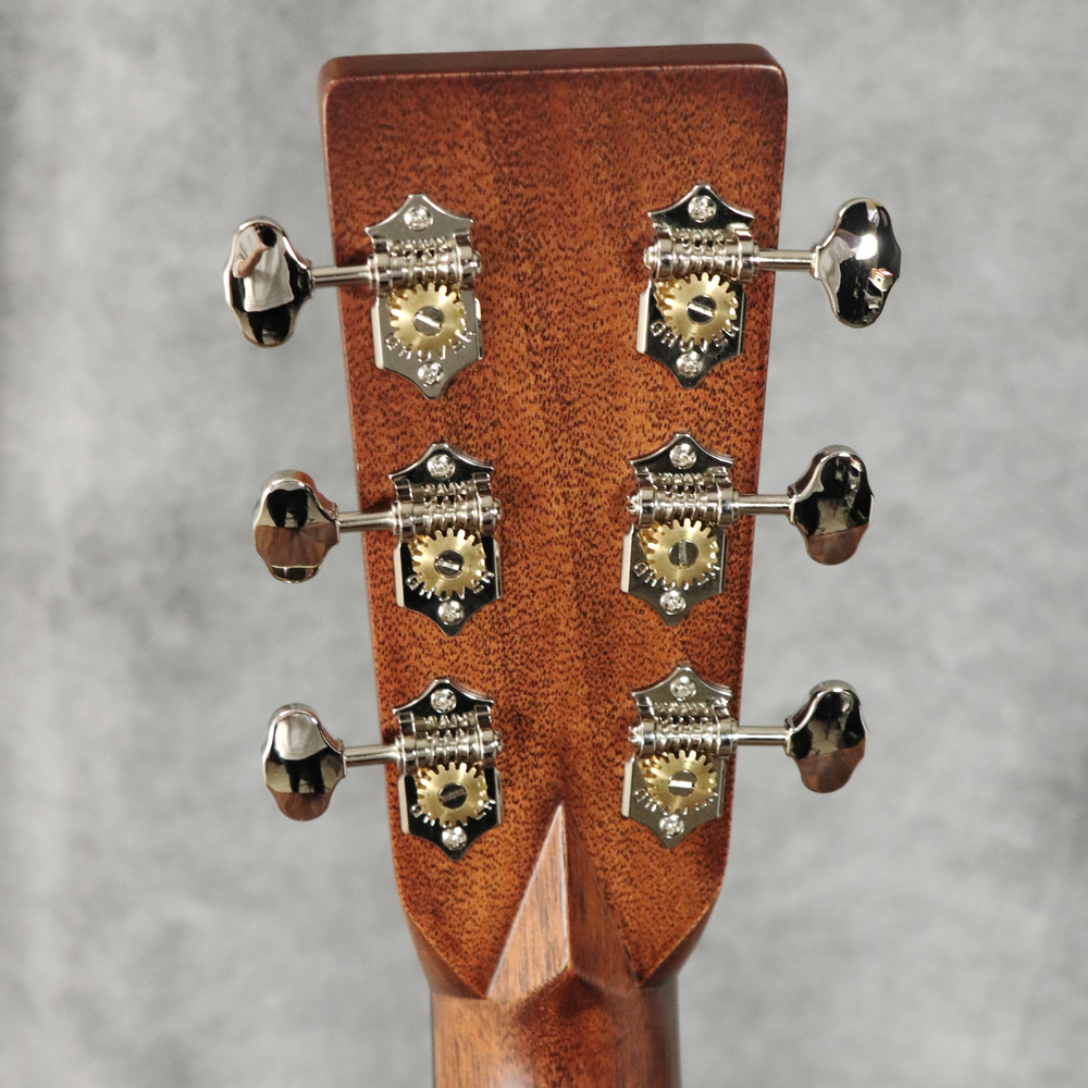 Martin / Standard Series 00-28 《現品限り特価》 【S/N Martin / Standard Series 00-28 《現品限り特価》 【S/N