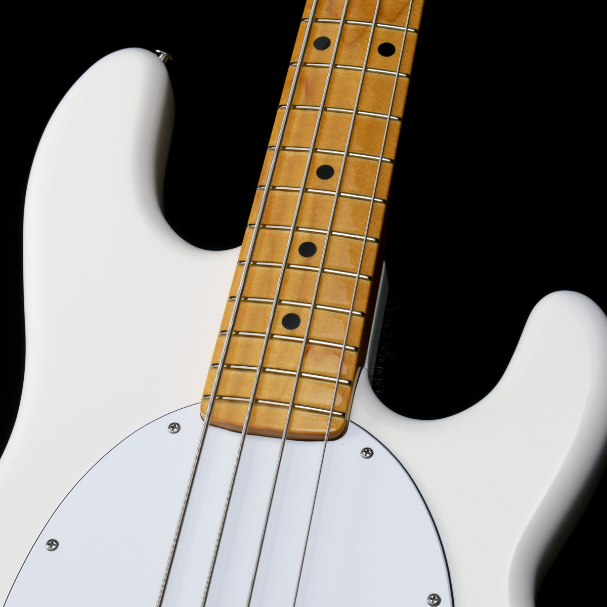 MUSIC MAN / Retro '70s StingRay Bass MM SR4 White 【S/N