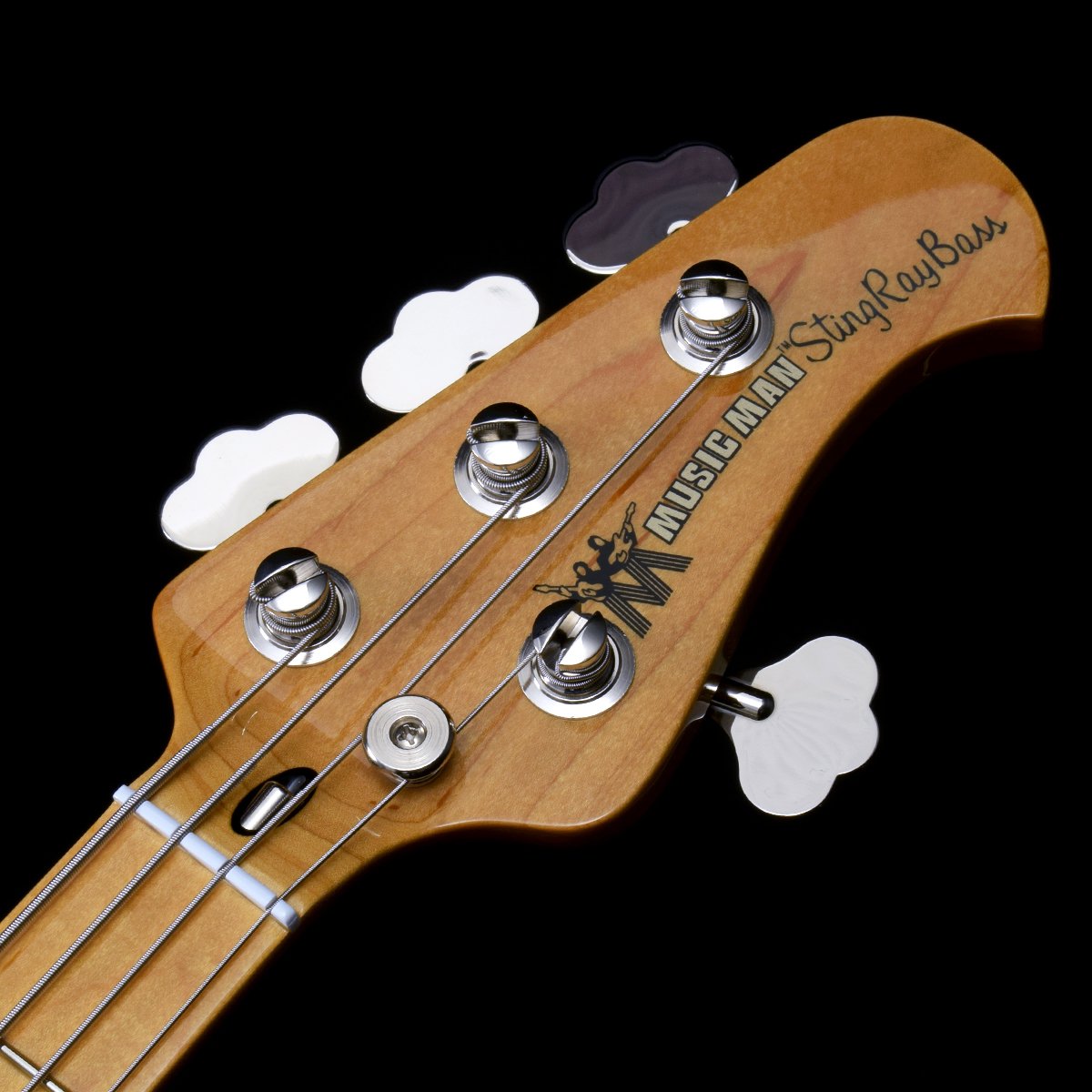 MUSIC MAN / Retro '70s StingRay Bass MM SR4 White 【S/N