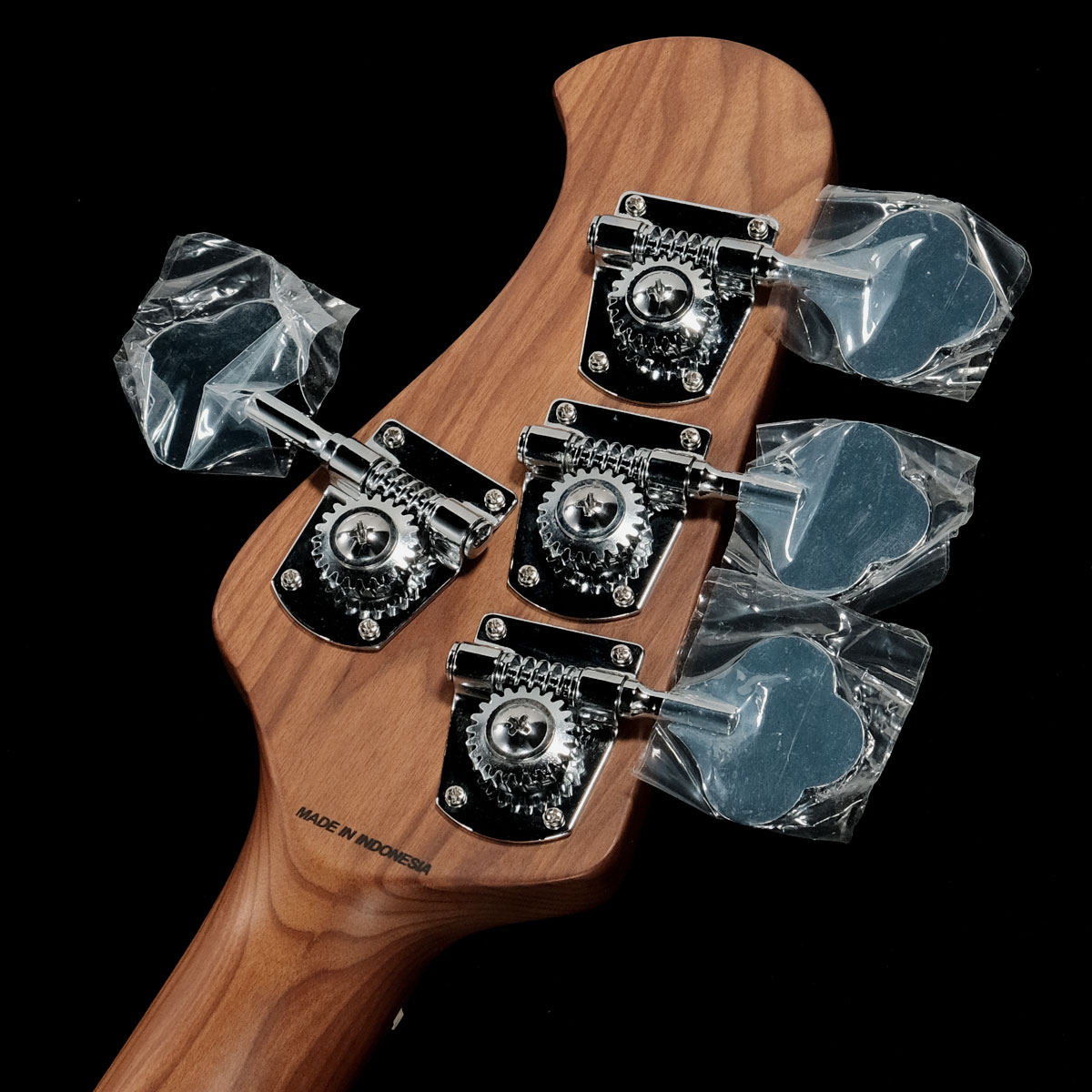 Sterling by MUSICMAN / Ray34 Blue Sparkle(重量:3.80kg)【S/N Sterling by MUSICMAN / Ray34 Blue Sparkle(重量:3.80kg)【S/N