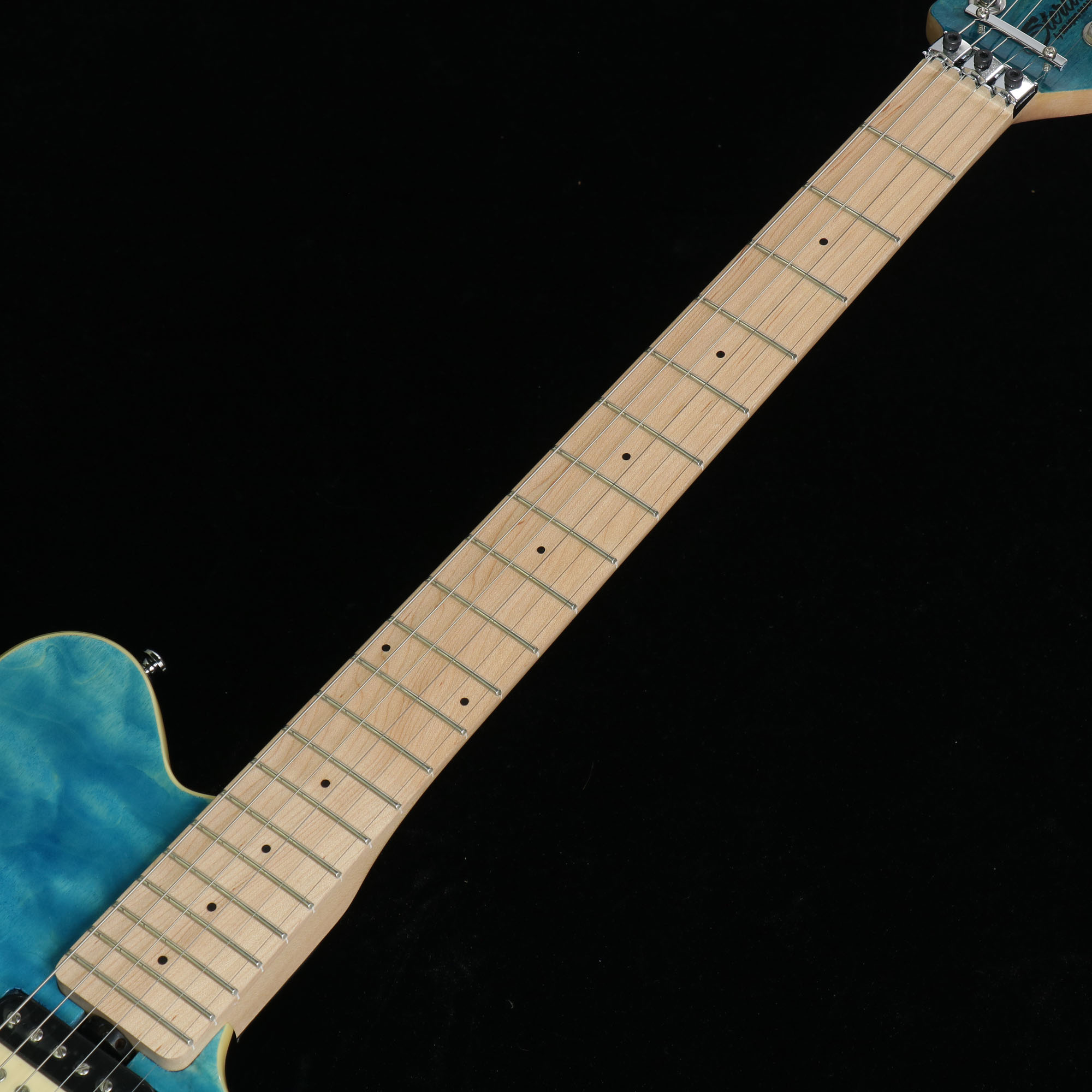 Sterling by Musicman / AX40-TBL-M Trans Blue 【限定品】[3.48