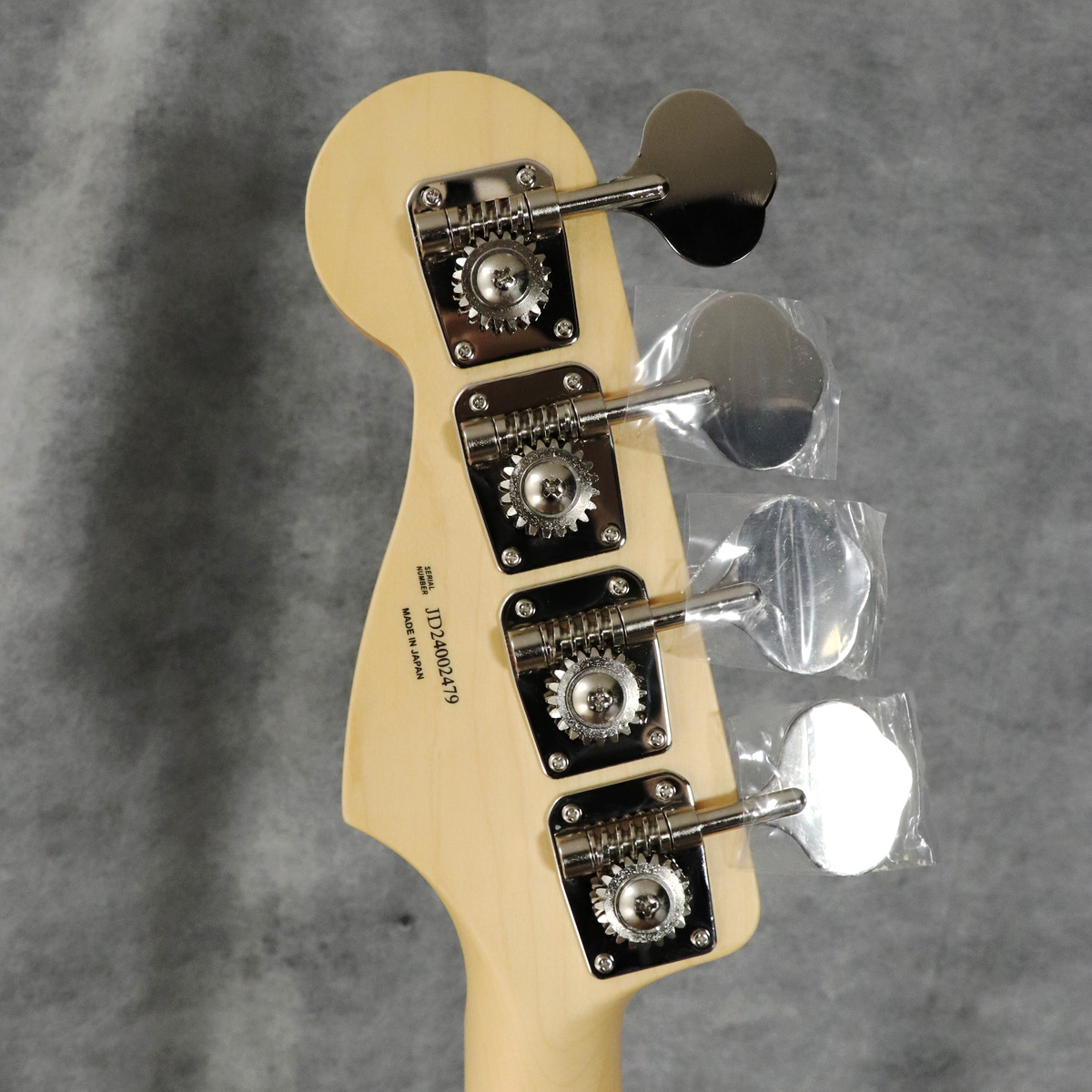 12.23まで 純正ギグケース付き Fender Flea Jazz Bass
