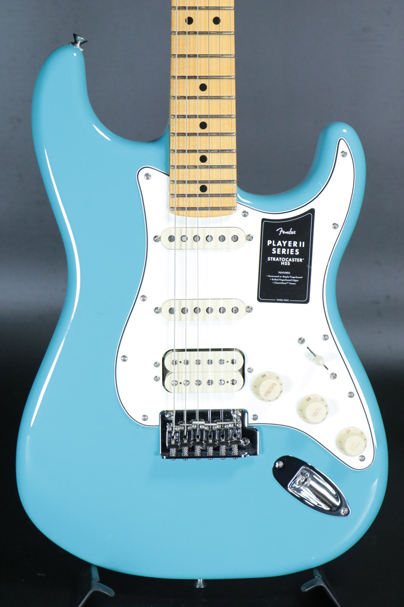 Fender Mexico / Player II Stratocaster HSS Maple Aquatone