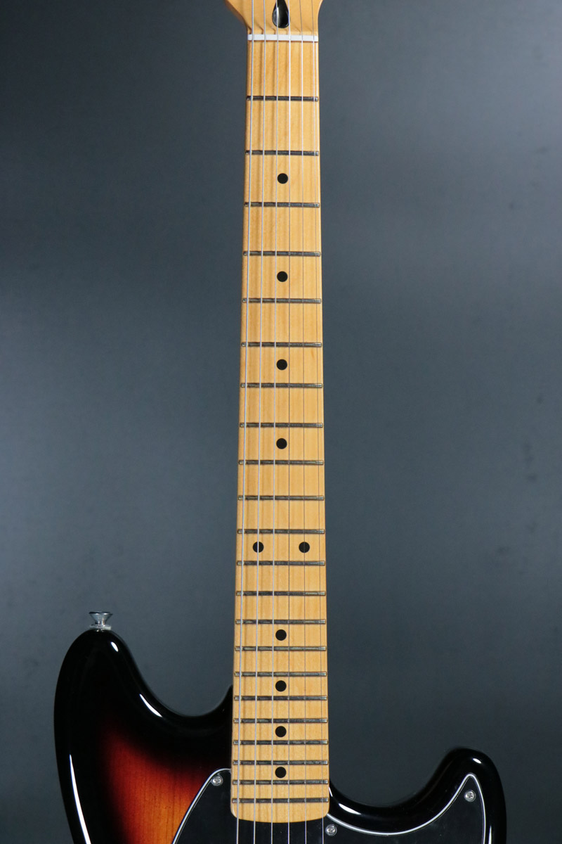 Fender Mexico / Player II Mustang 3-Color Sunburst Maple 【S