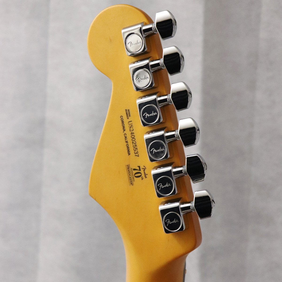 Fender / FSR American Professional II Stratocaster Burgundy