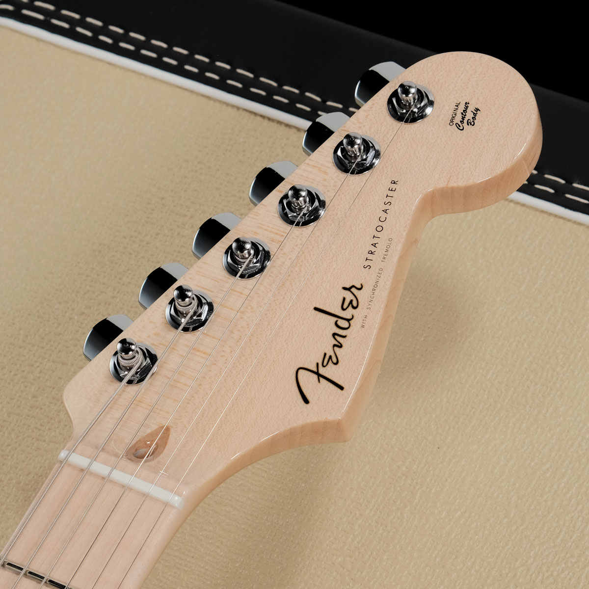 フェンダー スクワイア　ストラト美品　ショルダーケース、ストラップ付 61g1nvuUAUL._UF350,350_QL50_.jpg