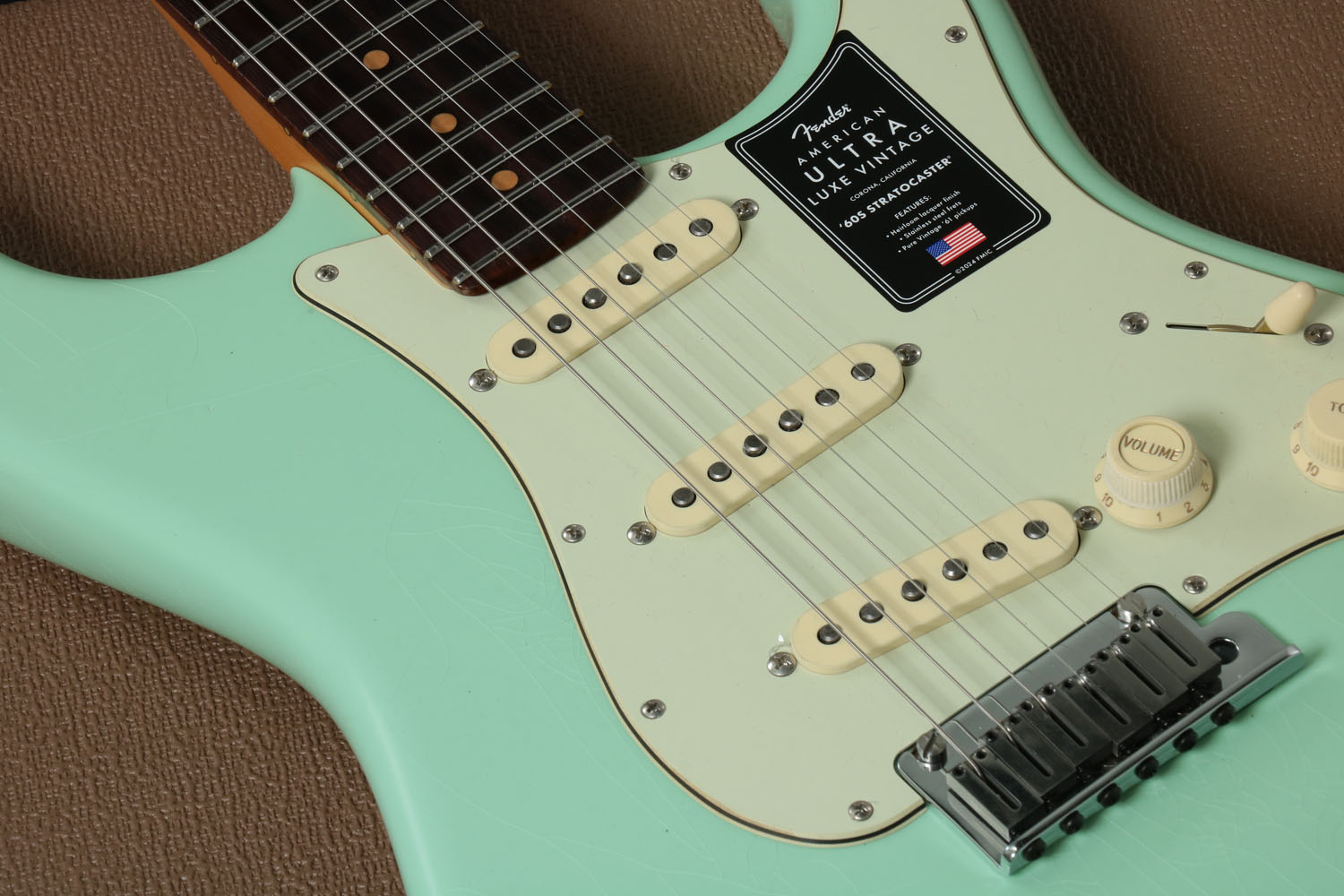 ハードレリック60sムスタングタイプ/アルニコPU & ダイナミックヴィブラート Amazon | Fender エレキギター Made in Japan Traditional 60s