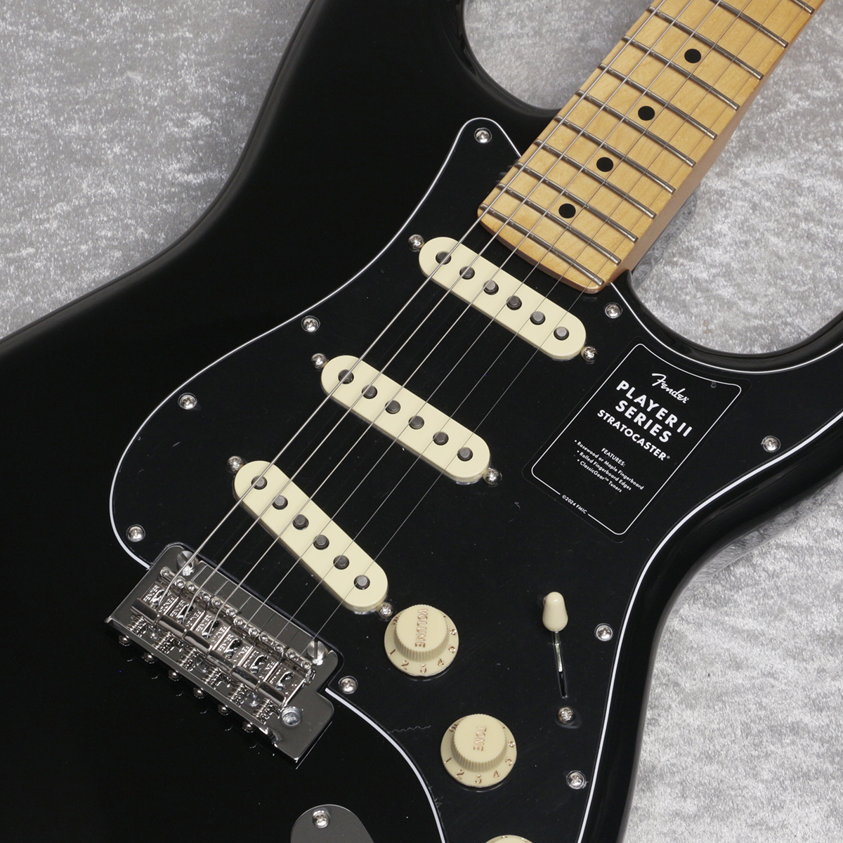 Fender Stratocaster エレキギター 黒　[希少] 左利き Squier by Fender SONIC STRATOCASTER LEFT-HANDED Maple