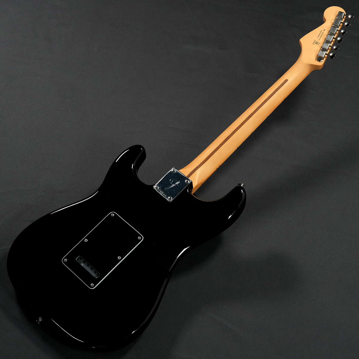 Fender / Limited Player II Stratocaster Black Pickguard