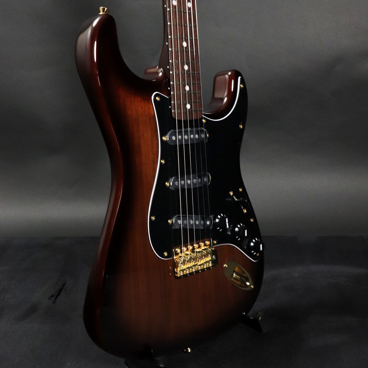Fender / ISHIBASHI FSR MIJ Traditional 60s Stratocaster