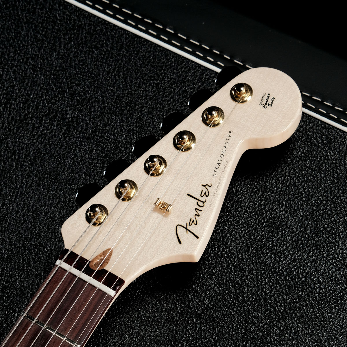 HSS仕様のストラト!! Fender Standard Stratocaster HSS Black エレキギター ストラト