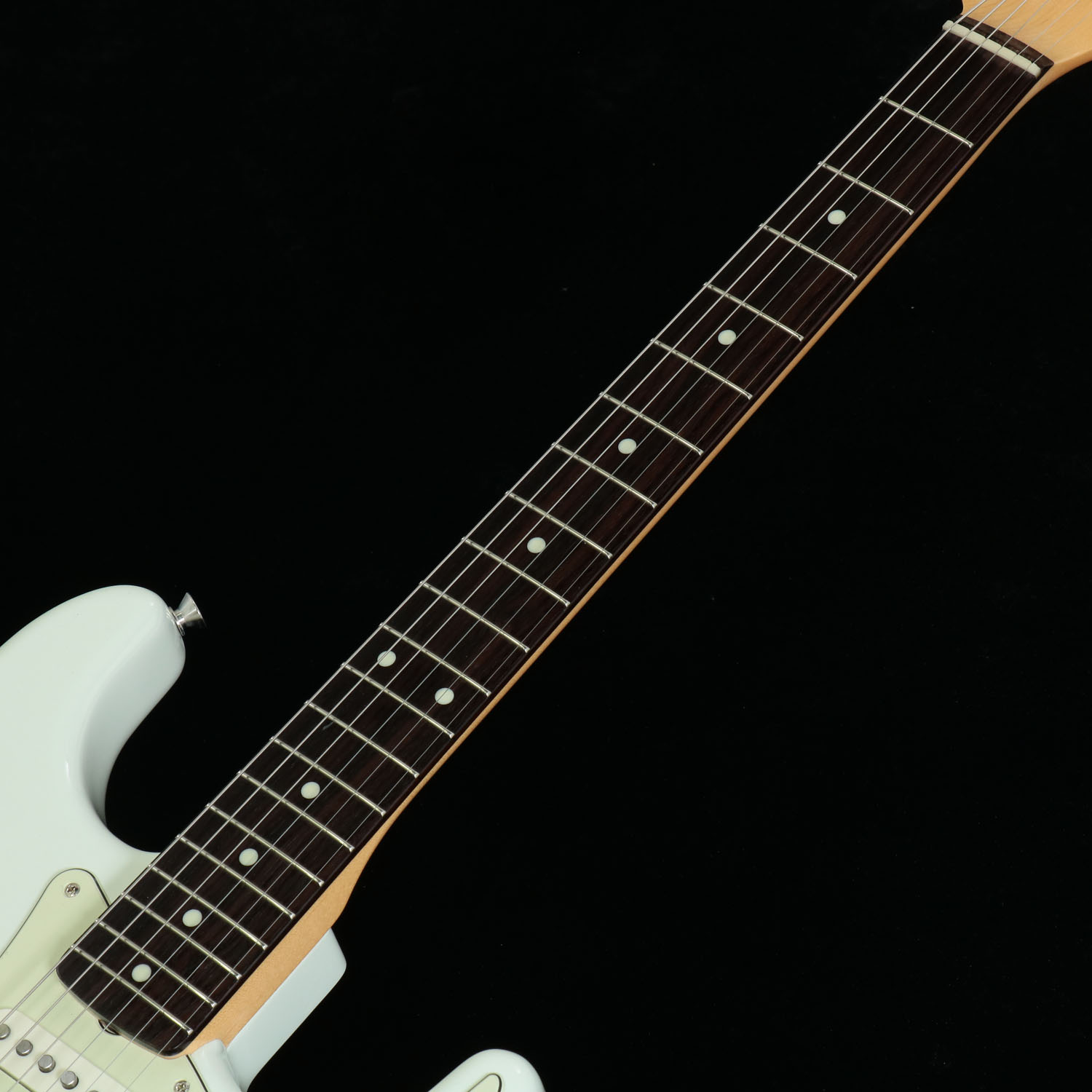 Fender / Made in Japan Traditional 60s Stratocaster Rosewood Fingerboard Olympic White 《特典付き》[3.18kg]【S/N JD24029870】【池袋店】
