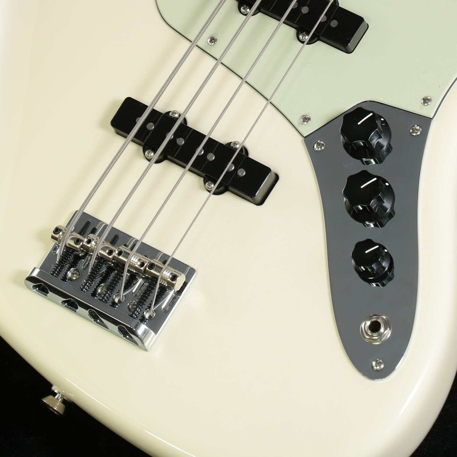 Fender/ American Professional II Jazz Bass Olympic White