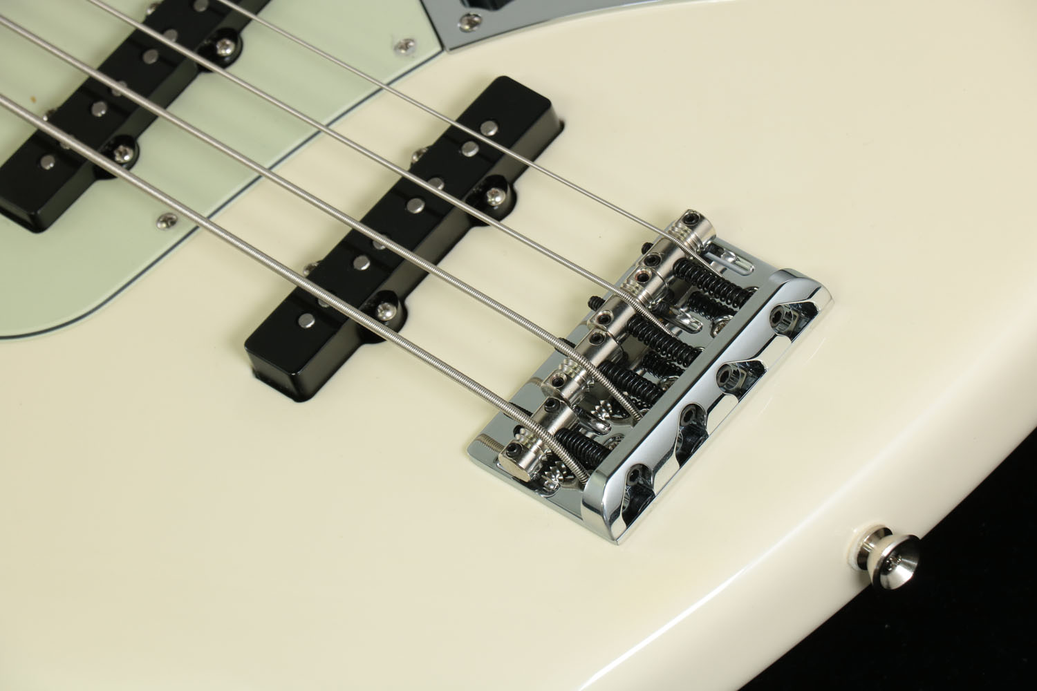 Fender/ American Professional II Jazz Bass Olympic White